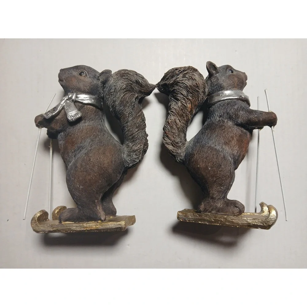 Set‎ Of Brown  Cute Winter Skiing Squirrels Christmas Holiday Decor